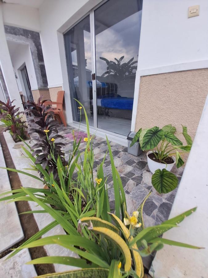 Robiu Bed&Breakfast Banyuwangi  Exterior foto