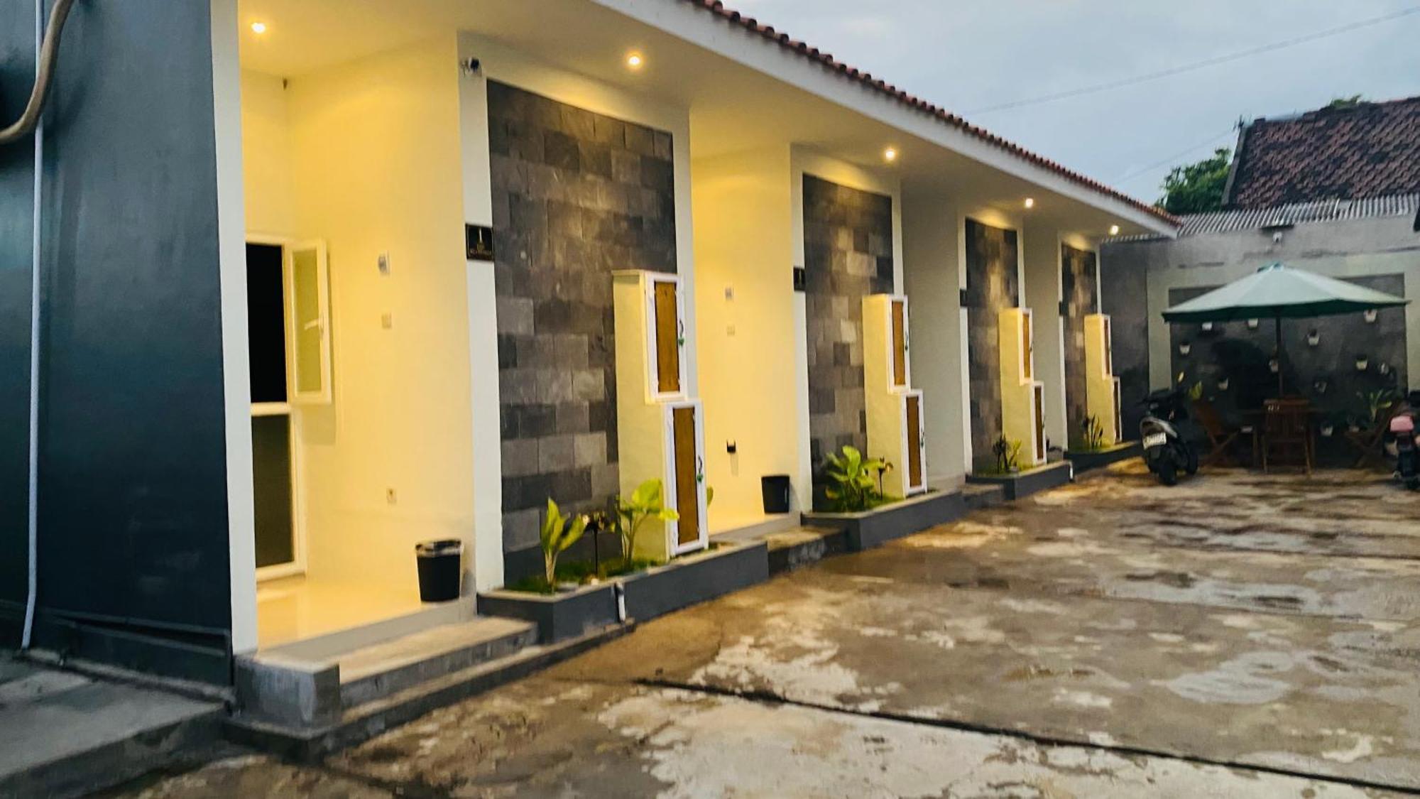 Robiu Bed&Breakfast Banyuwangi  Exterior foto